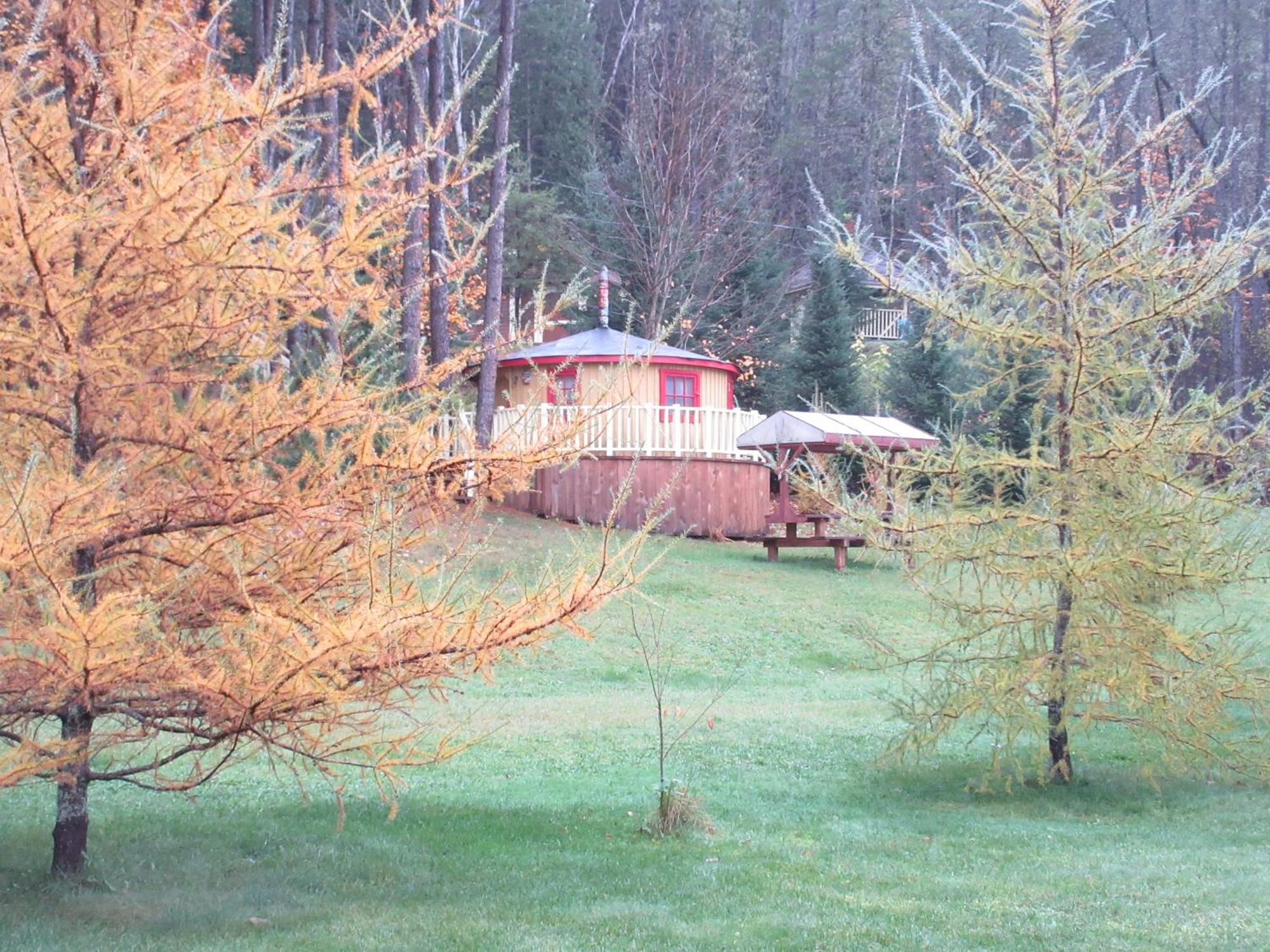 La Maison Sous Les Arbres Saint Roch de Mekinac Esterno foto